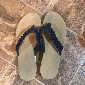 Sperry flip flops